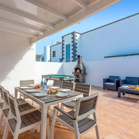 빌라 Almar By 티아즈