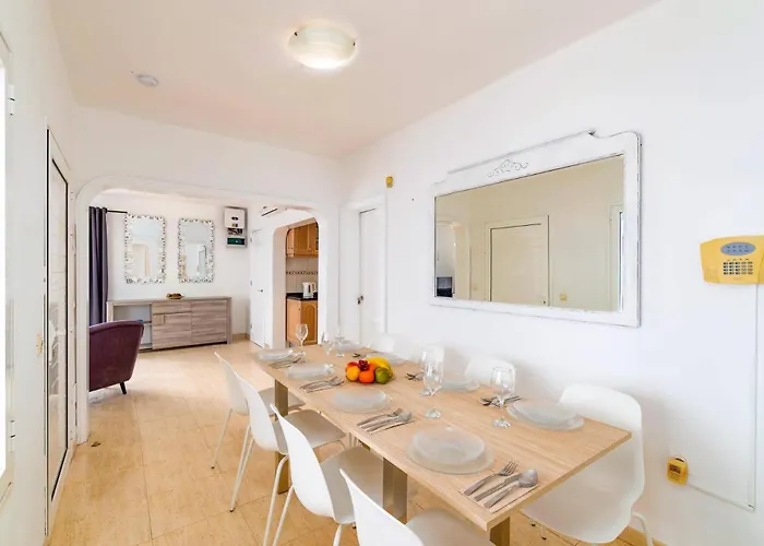 빌라 Almar By 티아즈